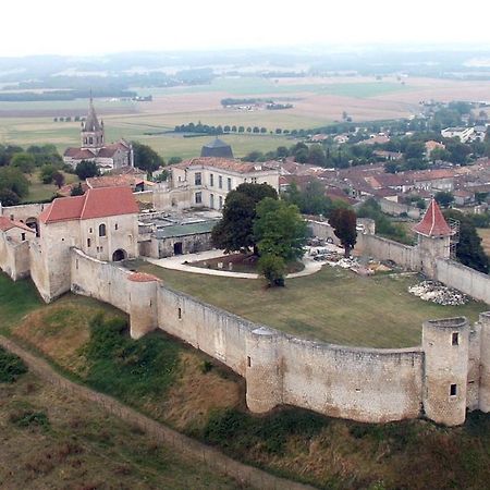 Les Vieilles Halles De Villebois Εξωτερικό φωτογραφία